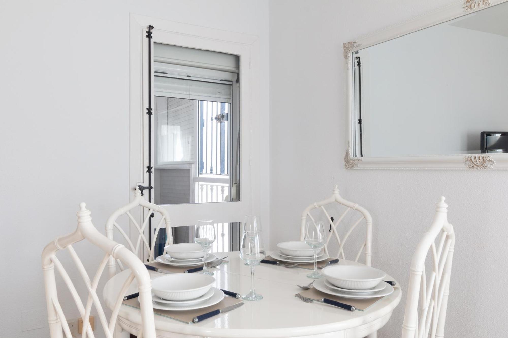 Close To The Beach, 5 Minutes Walk San Luis de Sabinillas Ngoại thất bức ảnh