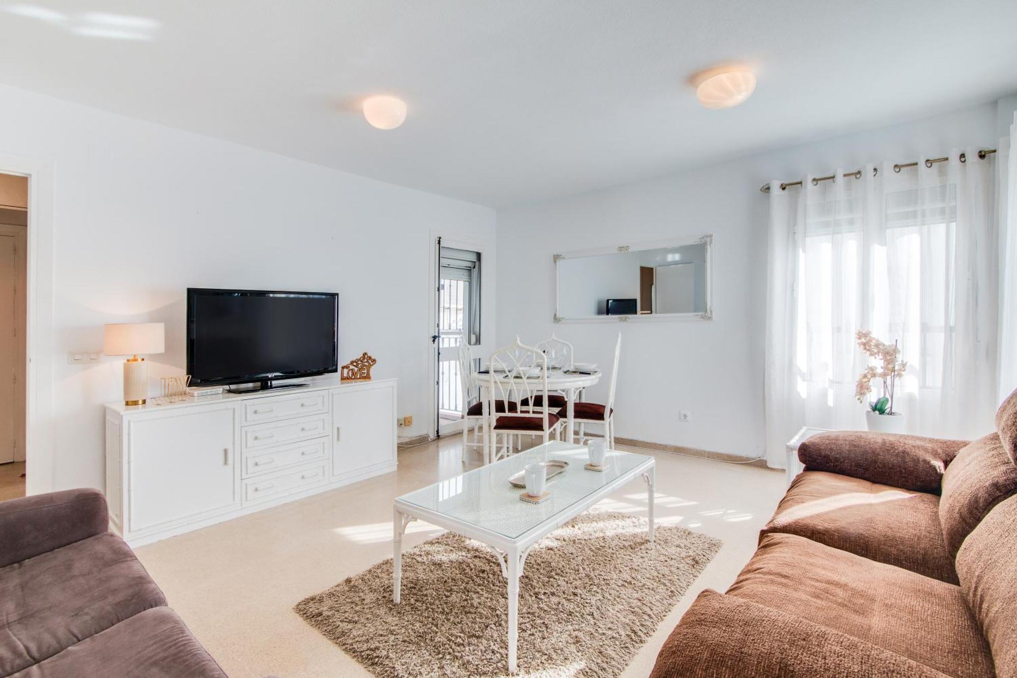 Close To The Beach, 5 Minutes Walk San Luis de Sabinillas Ngoại thất bức ảnh