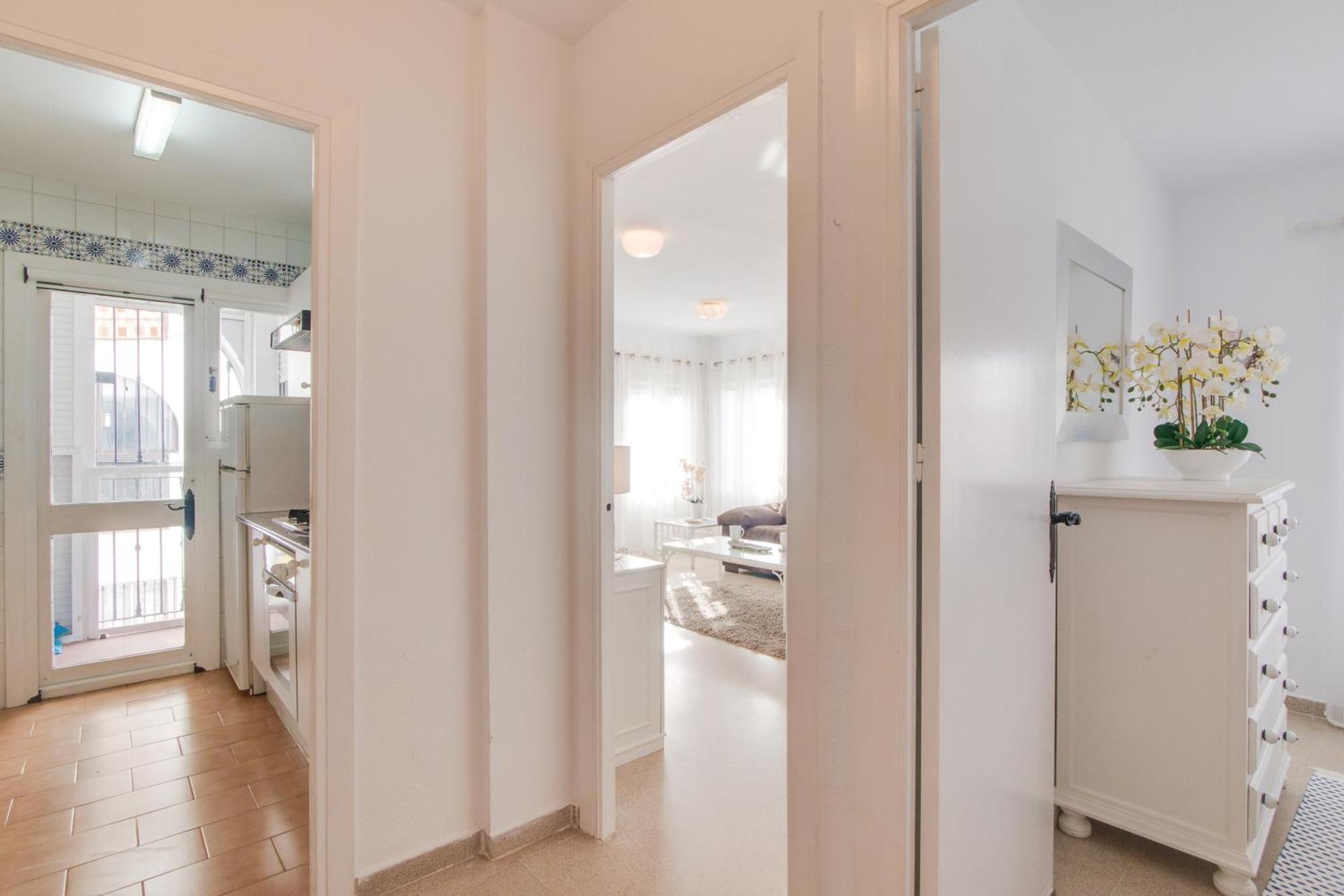 Close To The Beach, 5 Minutes Walk San Luis de Sabinillas Ngoại thất bức ảnh