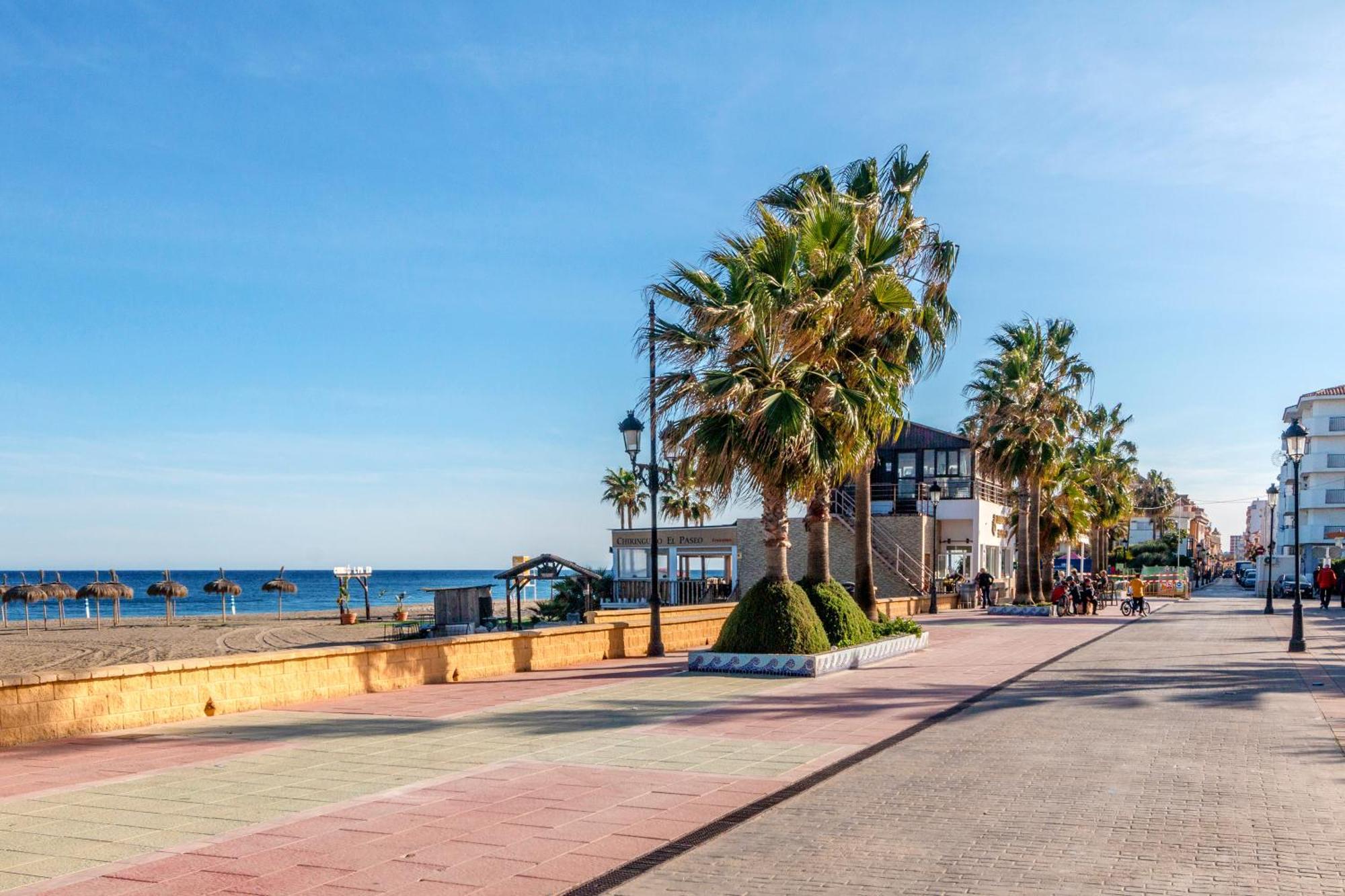 Close To The Beach, 5 Minutes Walk San Luis de Sabinillas Ngoại thất bức ảnh